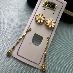 Vintage Gold-Tone Daisy Studs with Chain Drop Accents | Hypoallergenic